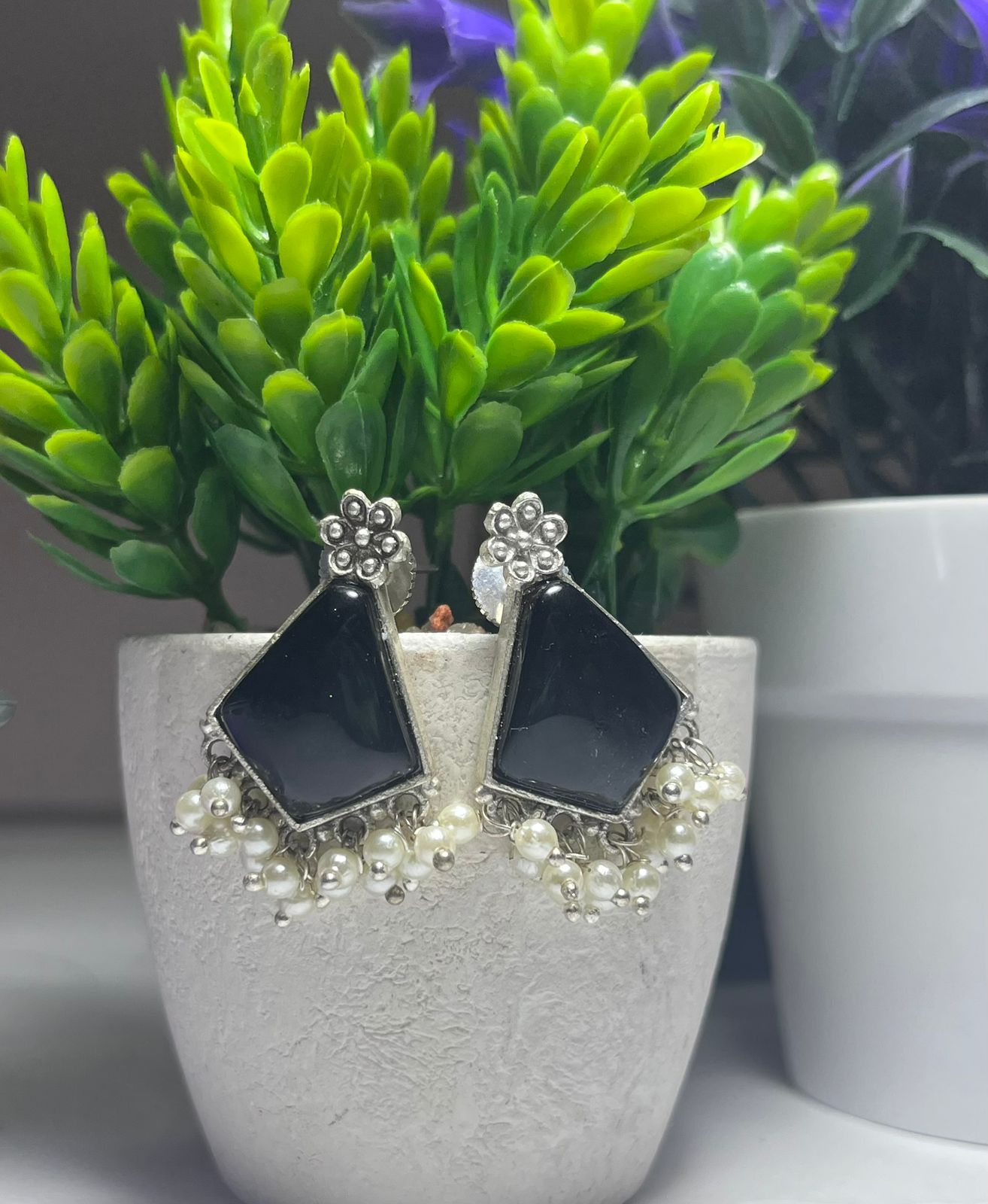 Siiyavi Triangle Stone Studs